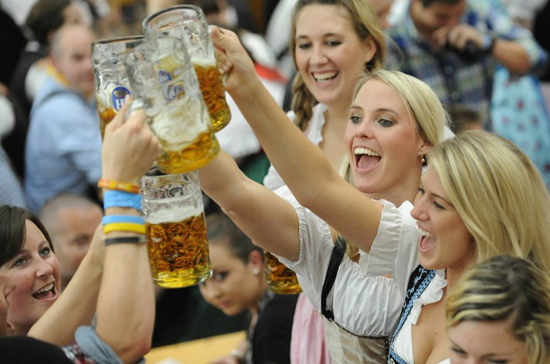 薪休假制度：欧洲最享受 亚洲最勤奋mg不朽情缘游戏登录入口盘点各国带(图3)